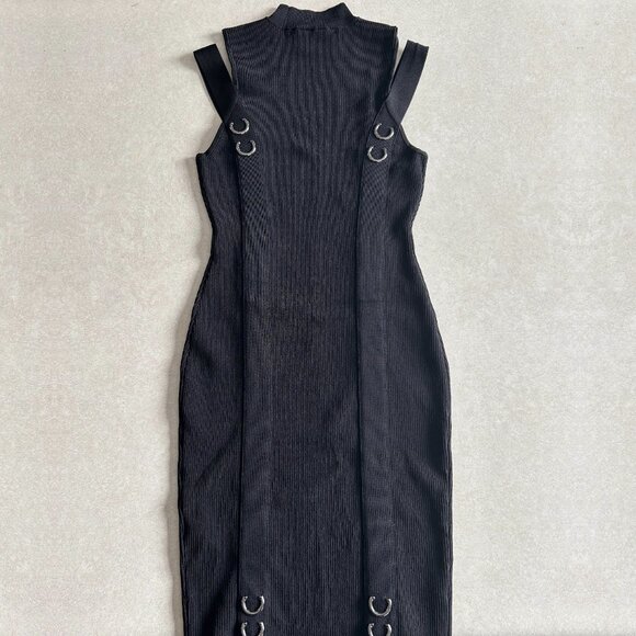 Guess Carrie Cold-Shoulder Sweater Ribbed Bodycon Dress ASO Isabelle Lightwood - Picture 7 of 11